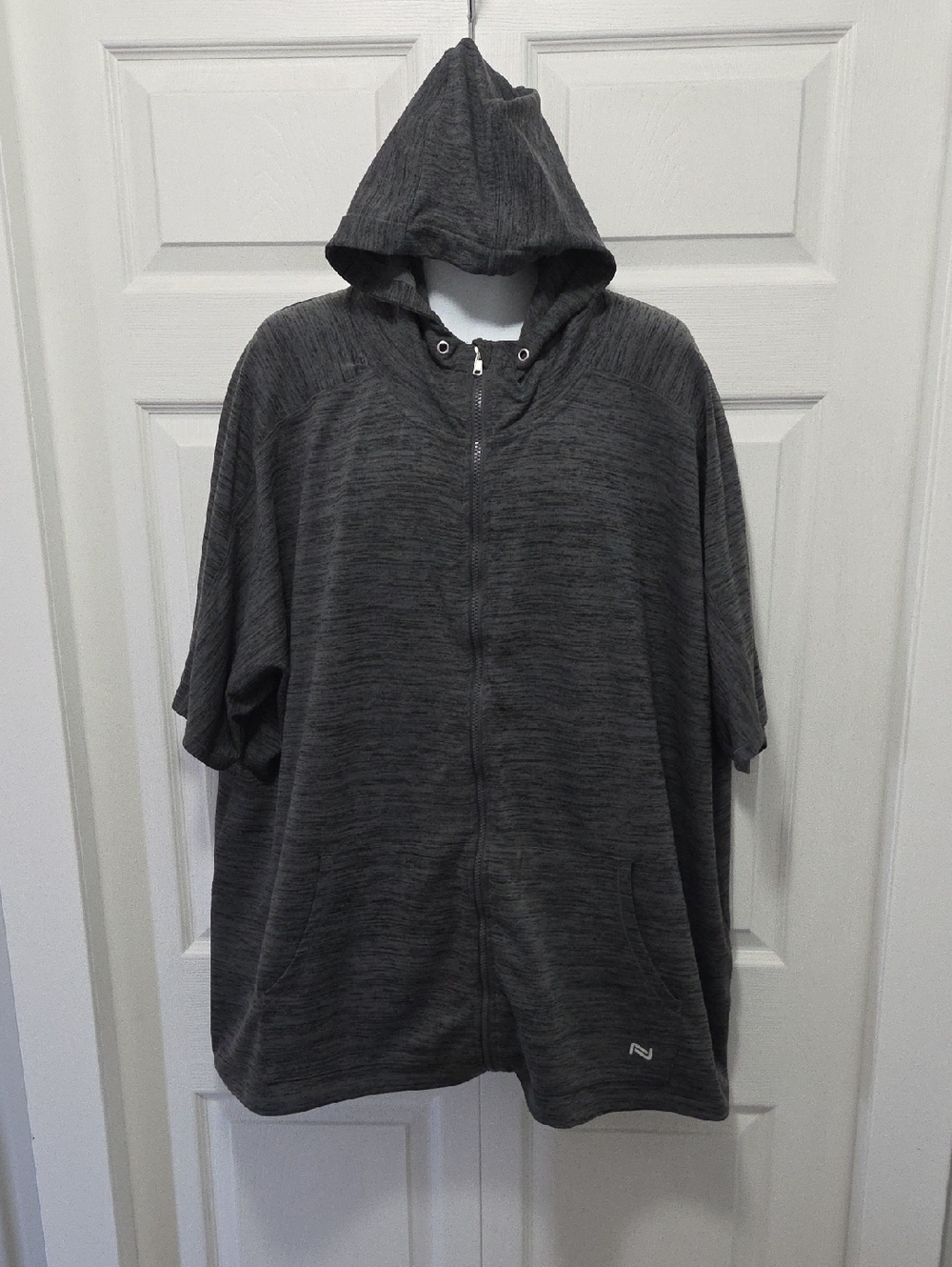 Nola 4X Heathered Charcoal Short-Sleeve Zip Hoodie